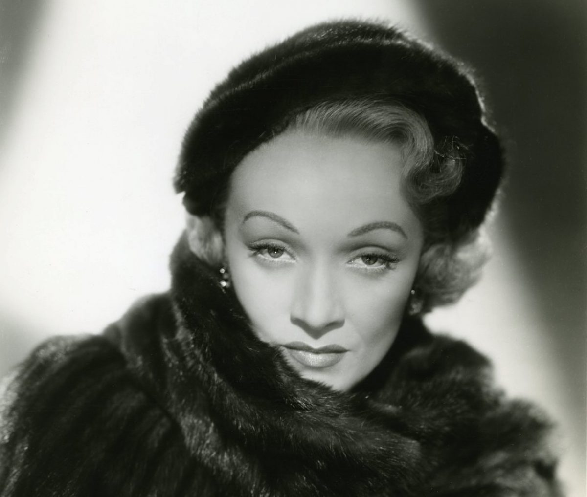 DIETRICH, Marlene